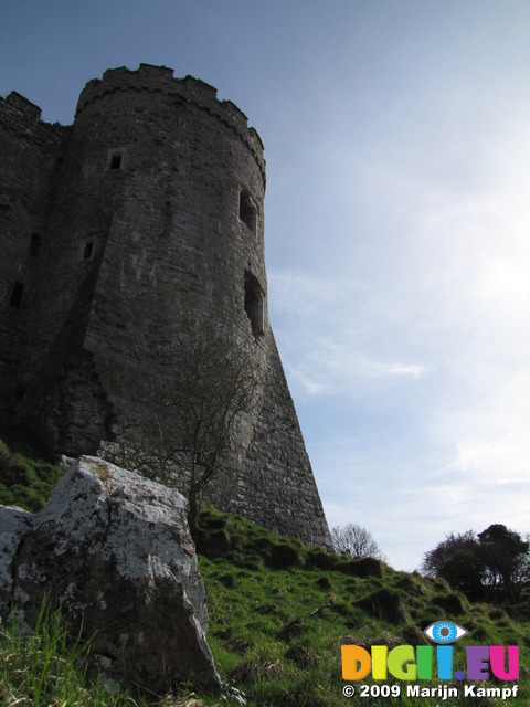 SX03262 South West tower Carew castle